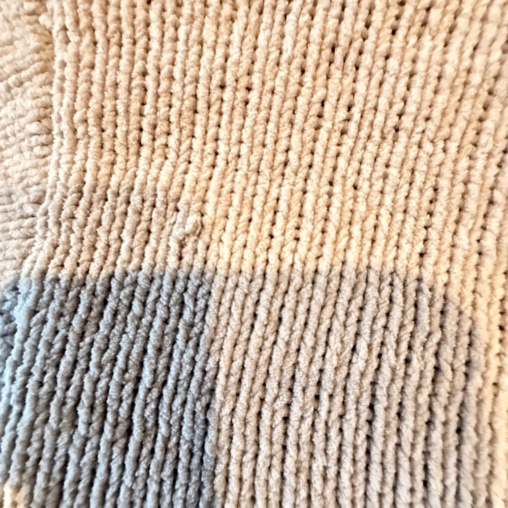Generation K Women Beige Knit Crew Neck Long Sleeve Pullover Sweater Size M - Picture 14 of 14